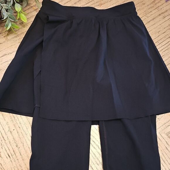 SPANX Booty Boost Skorted Legging XS Black - Picture 3 of 12